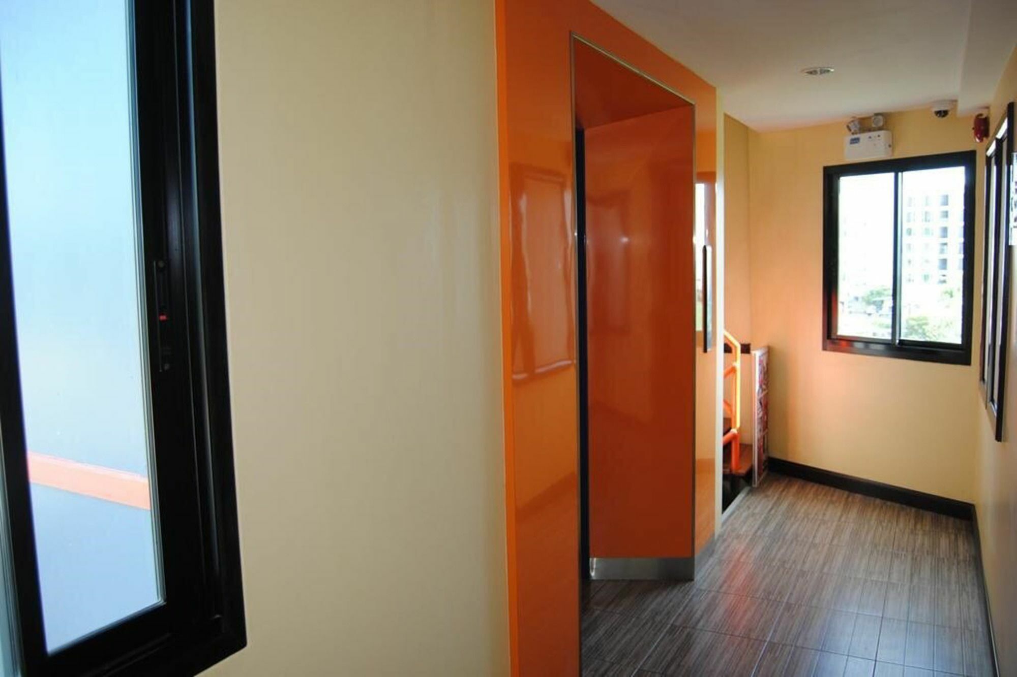 Uplus Uhome Residence Pattaya Bagian luar foto