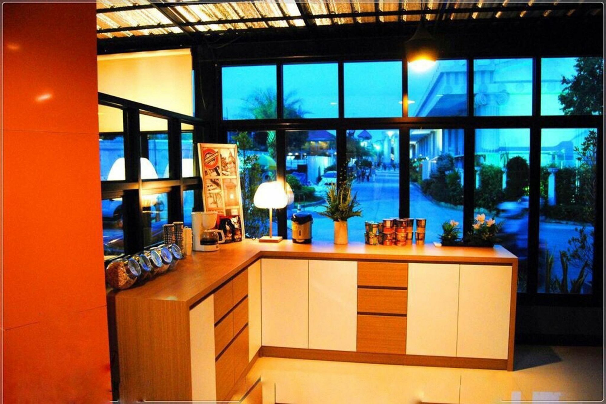 Uplus Uhome Residence Pattaya Bagian luar foto